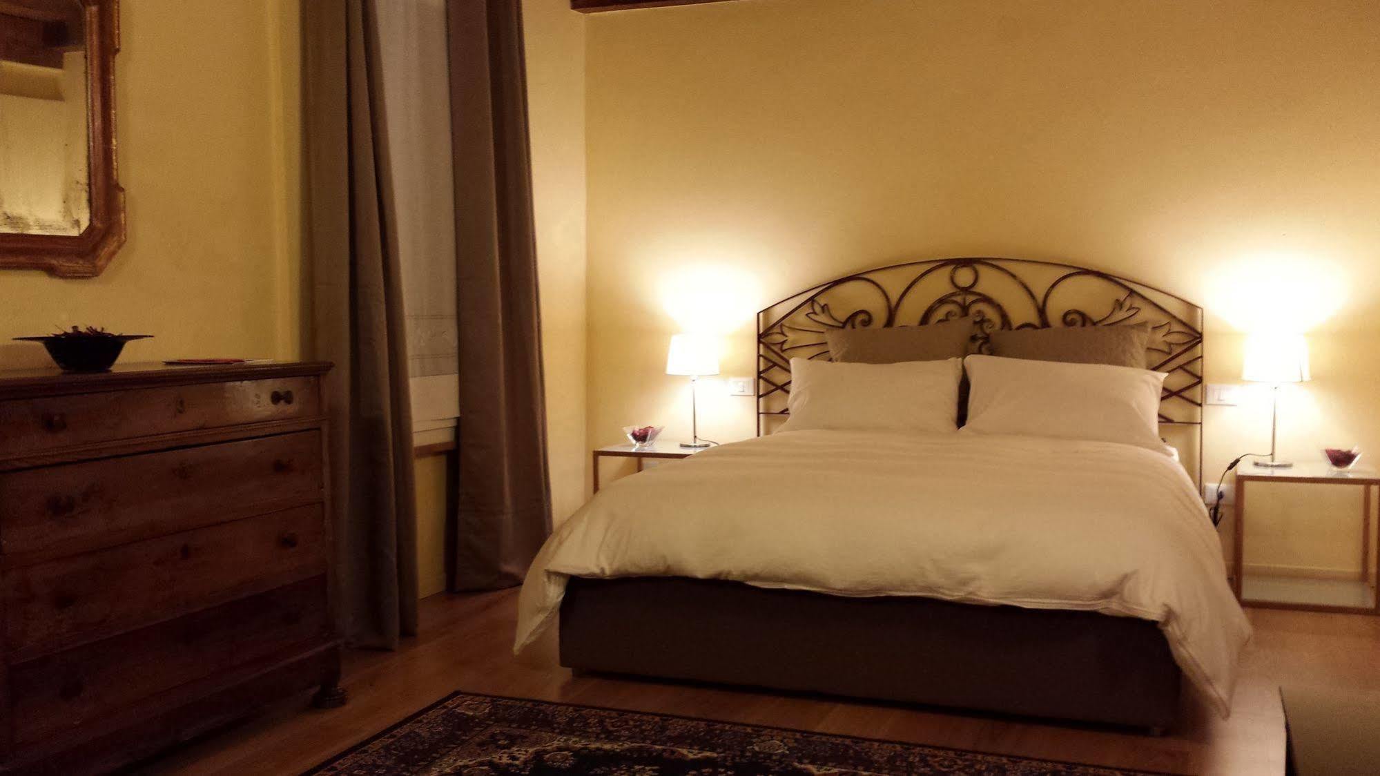 B&B Le Stanze Del Belriguardo Voghiera Luaran gambar